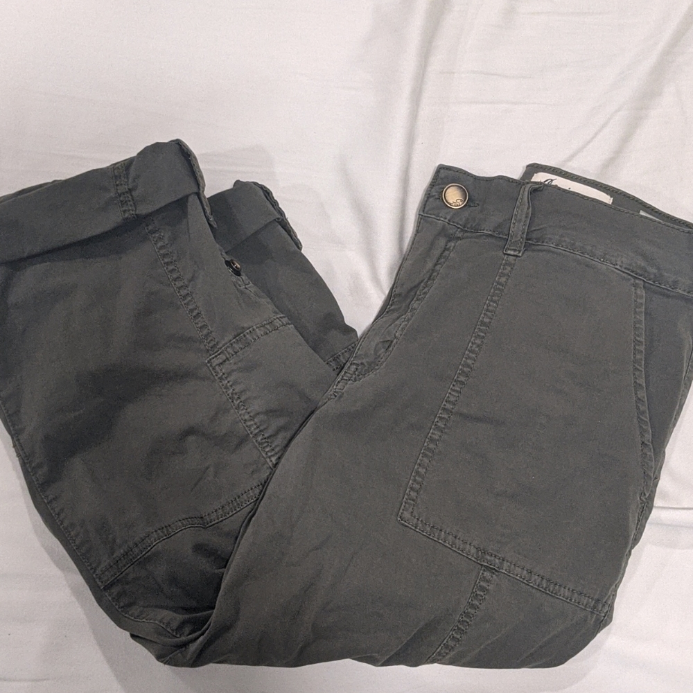 Olive green cargo capris